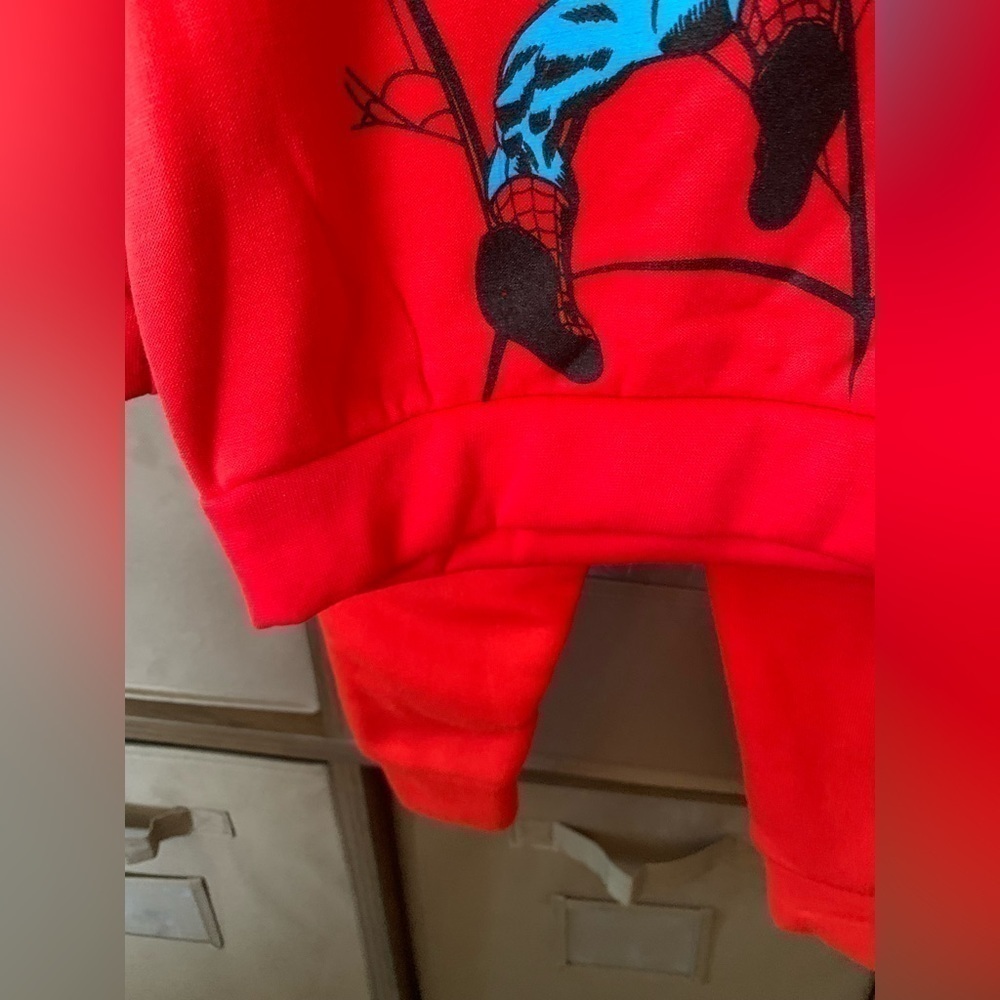 MARVEL Spider Man Comic Sweatshirt Jogger Pajama Set Fleece Crew Neck NWT - Picture 4 of 10